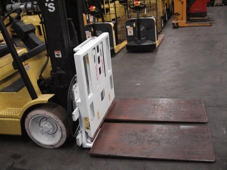 slip sheet push pull attacment dans forklifts slip sheet